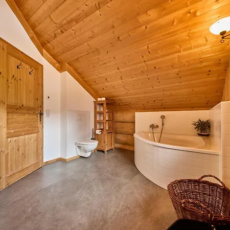 Διαμέρισμα Drei Hittn